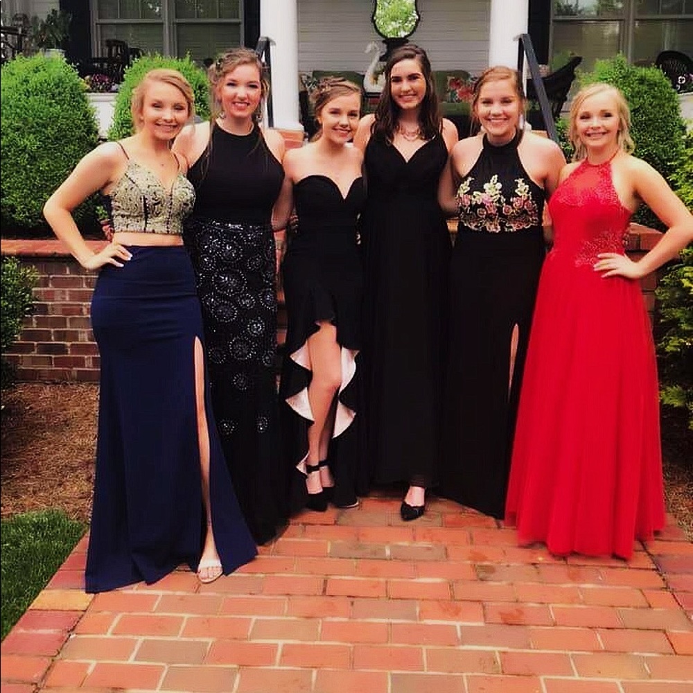 Prom Dress - Picture 4 of 8
